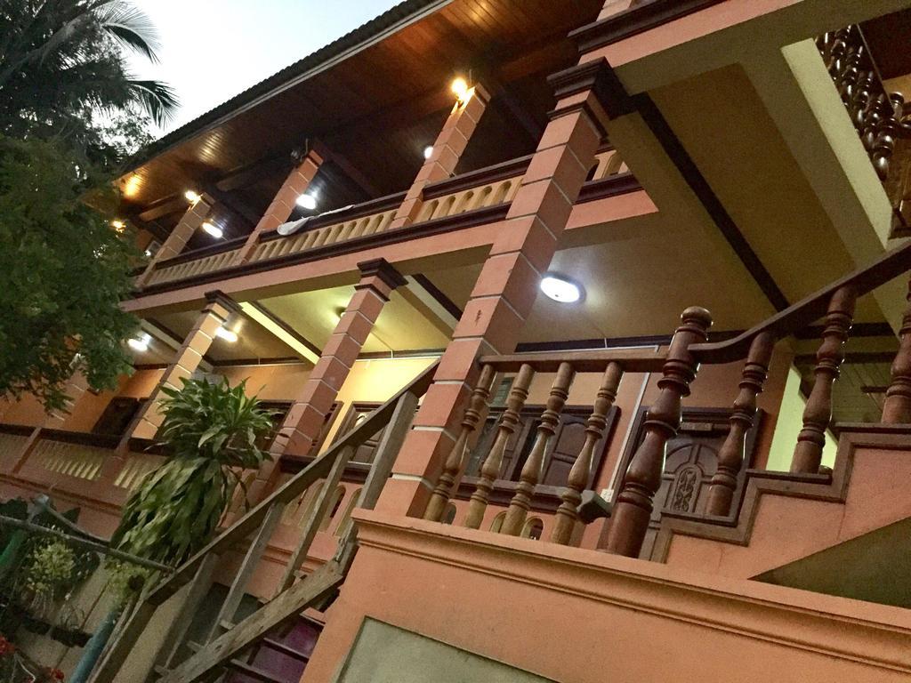Bkc Villa Muang Pakbèng Buitenkant foto